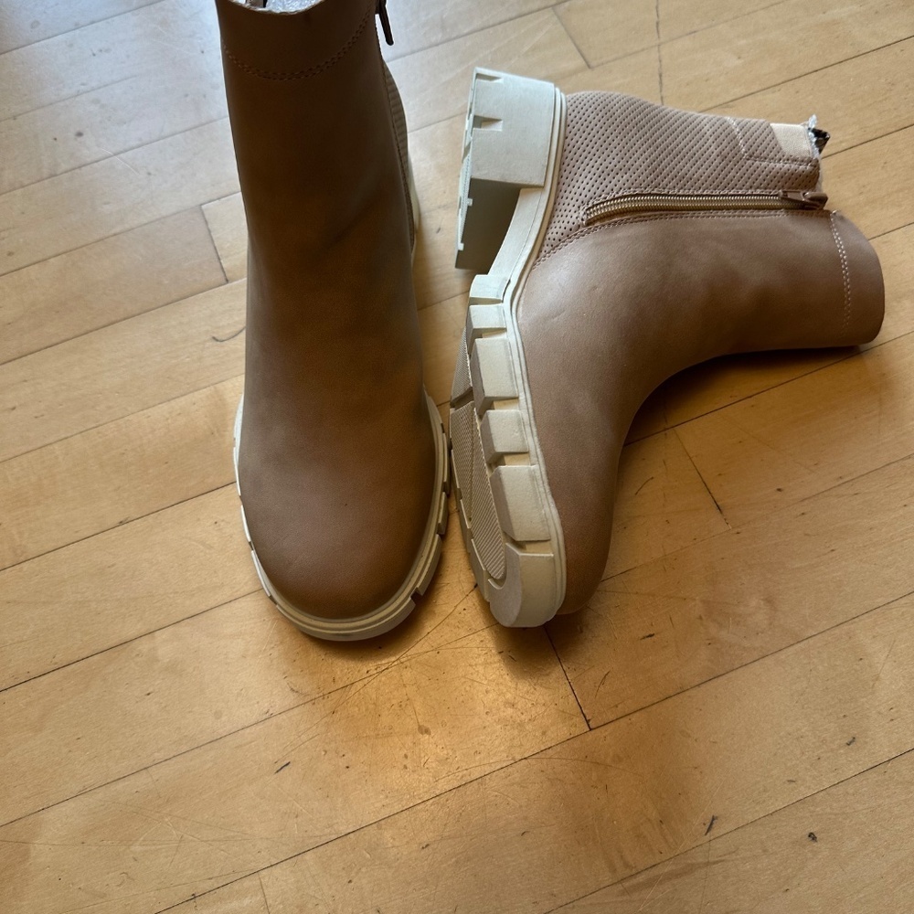 Like NEW Journey Jeeva Block heel boots, 10  PG1415 - Picture 2 of 6